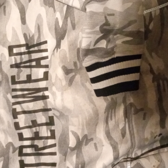 Encrypted Whiteout Camo "Streetwear" Hoodie - Picture 4 of 6